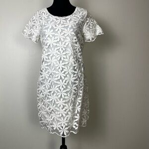 Blu Pepper women’s embroidered daisy mini dress white size small